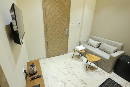 Vijaya's Home Stay,India>>Indore,2 star
