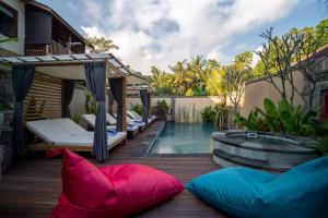 the compass rose ubud