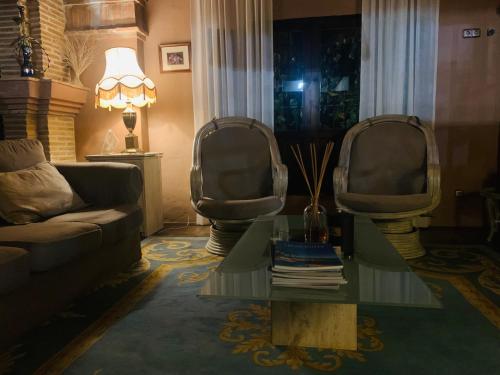 hotel los jarales