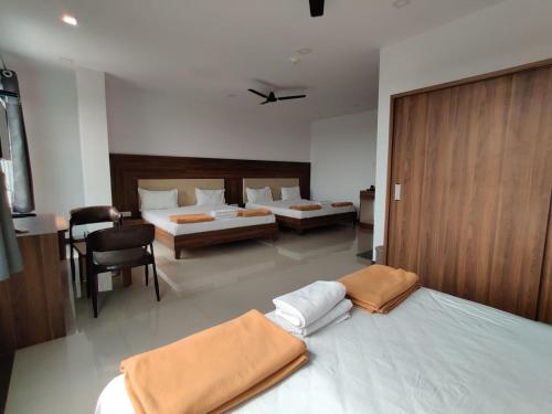 Vadpadraka Hotel And Resort, Waghodia>>Near Parul University ,3 star