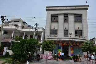 Kataria Hotel,Jhalana Doongri>>Jaipur,3 star