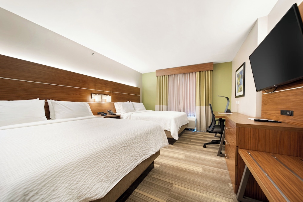 holiday inn express trincity by ihg