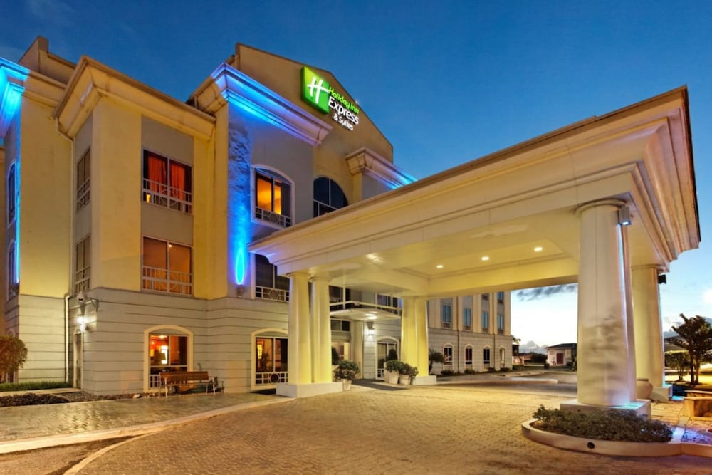 holiday inn express trincity by ihg