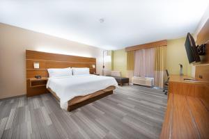 holiday inn express trincity by ihg