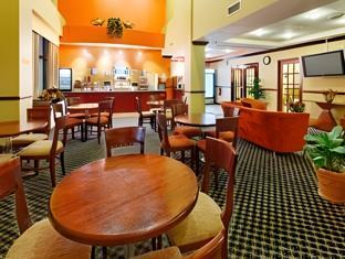 holiday inn express trincity by ihg
