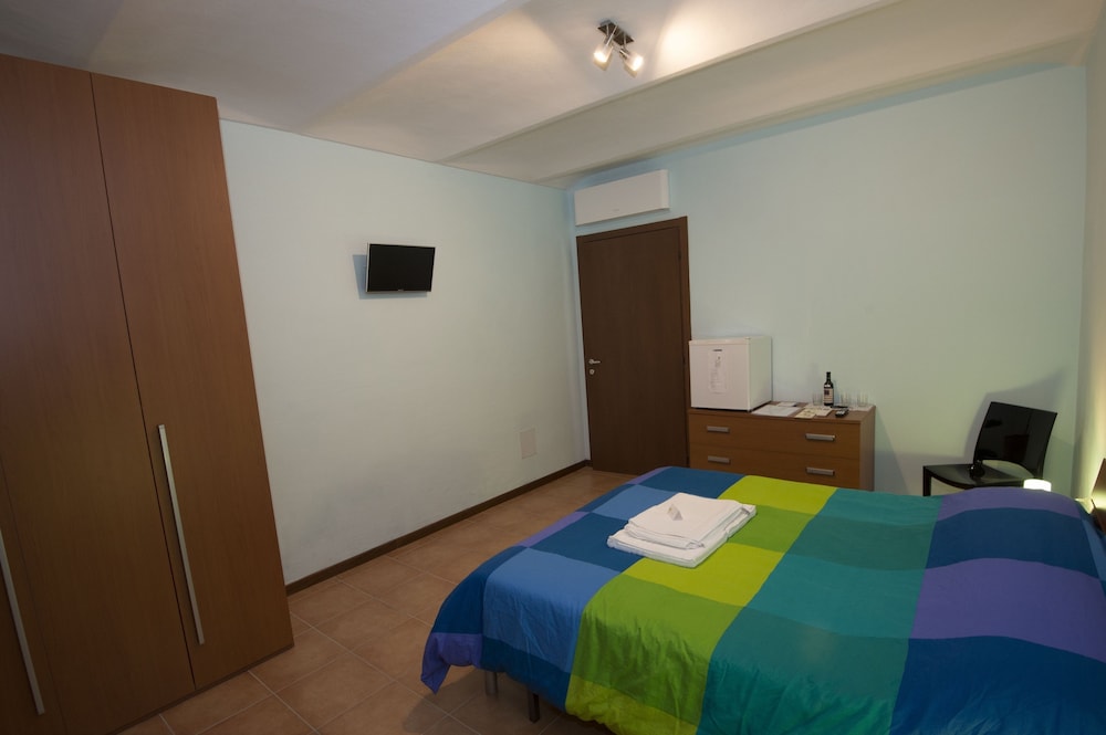 the green guesthouse