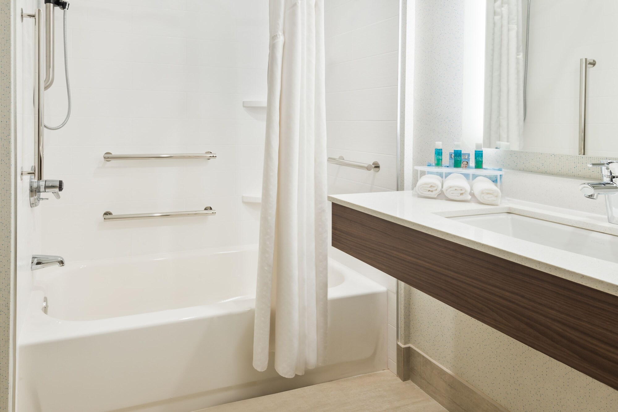 holiday inn express hotel and suites bentonville by ihg
