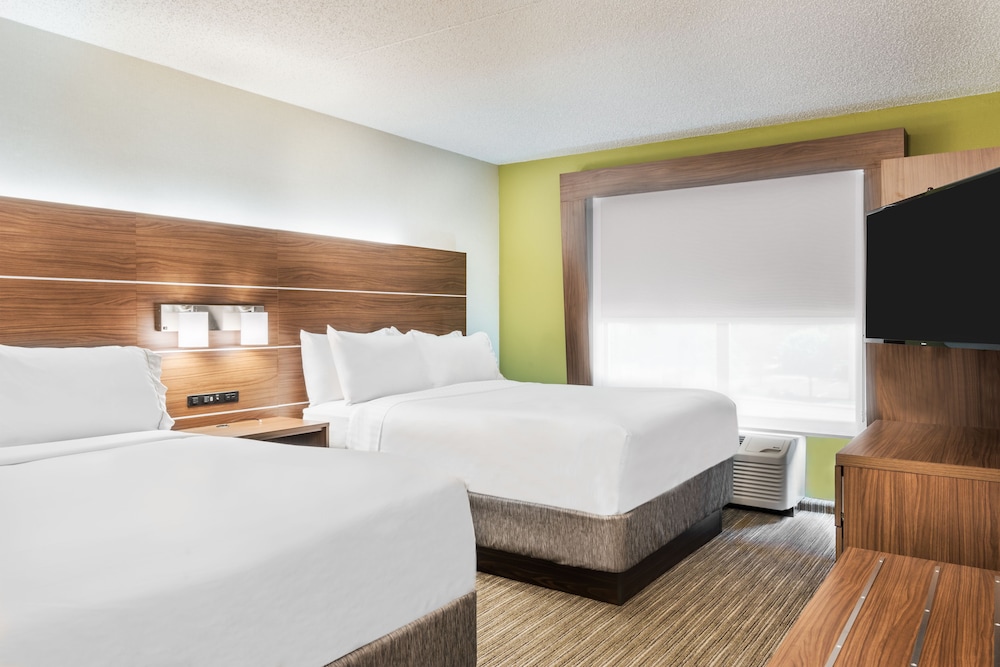 holiday inn express hotel and suites bentonville by ihg