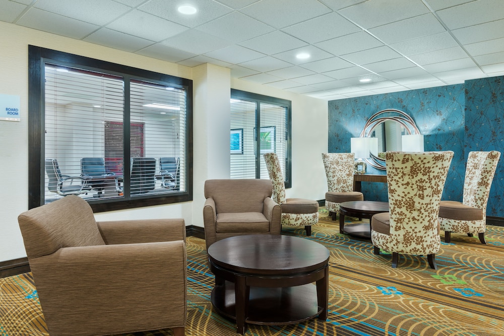 holiday inn express hotel and suites bentonville by ihg