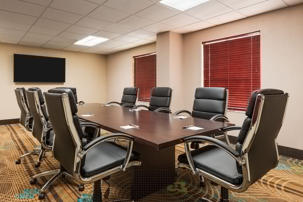 holiday inn express hotel and suites bentonville by ihg