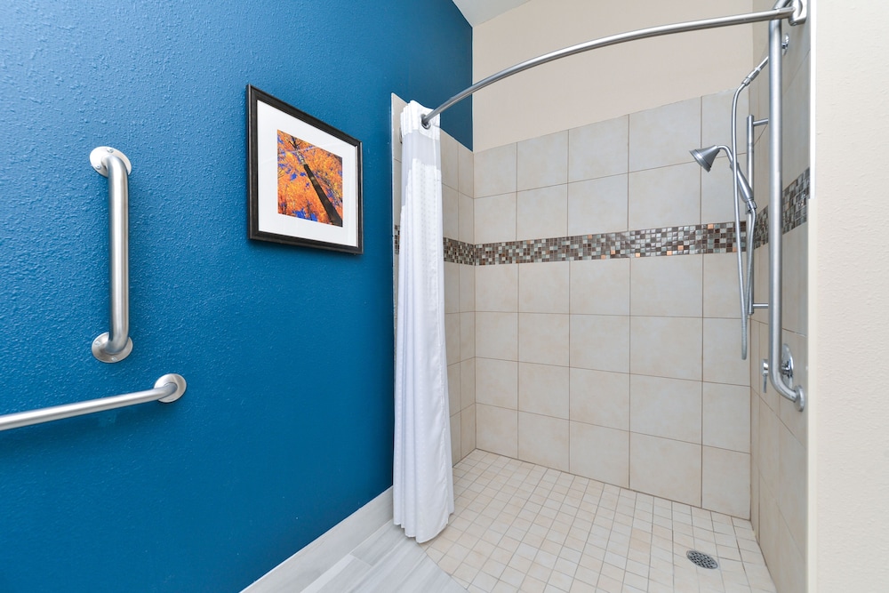holiday inn express bernalillo by ihg