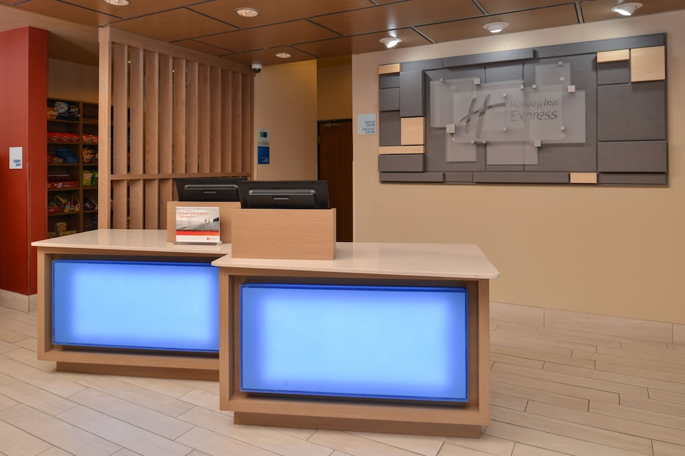 holiday inn express bernalillo by ihg