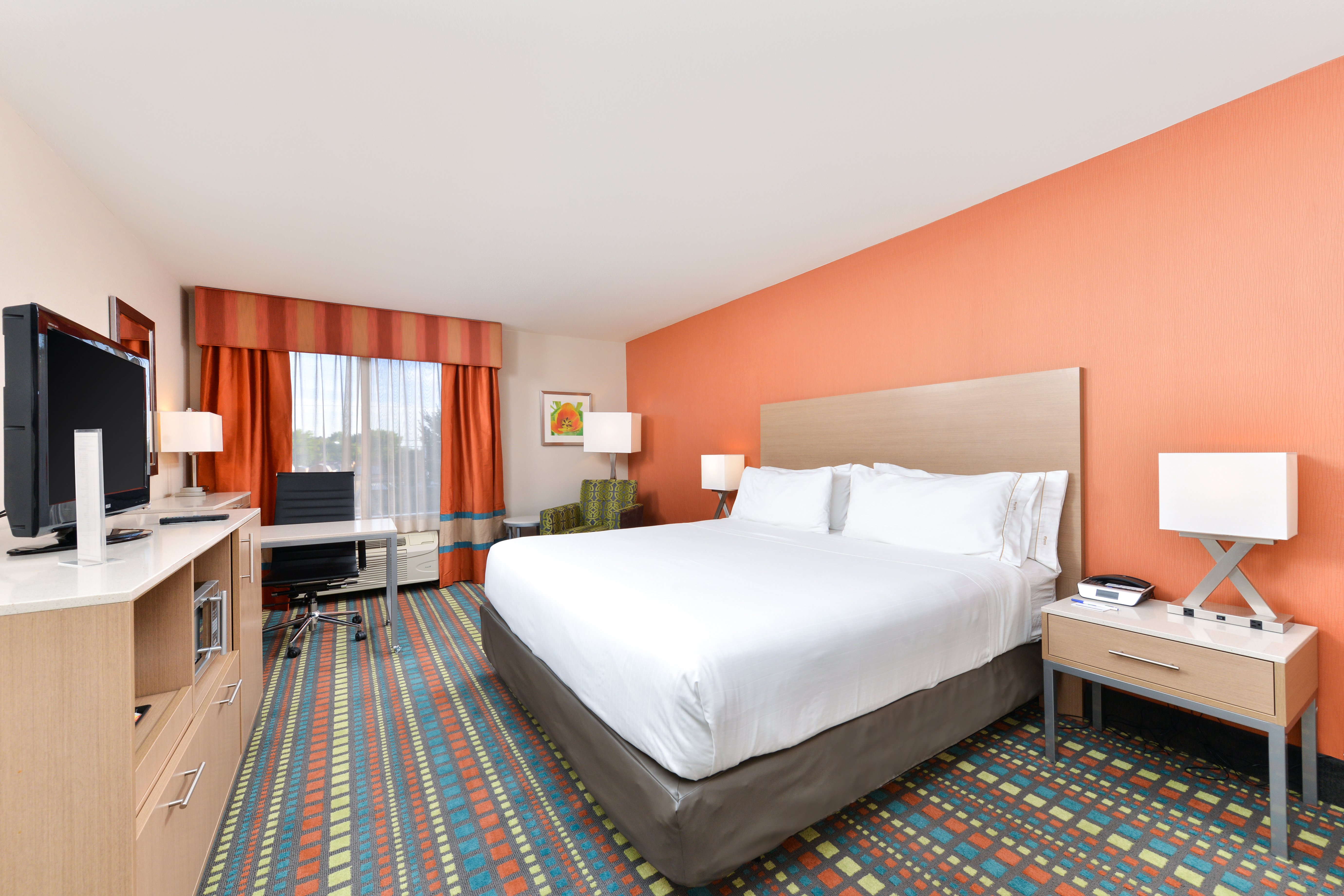 holiday inn express bernalillo by ihg