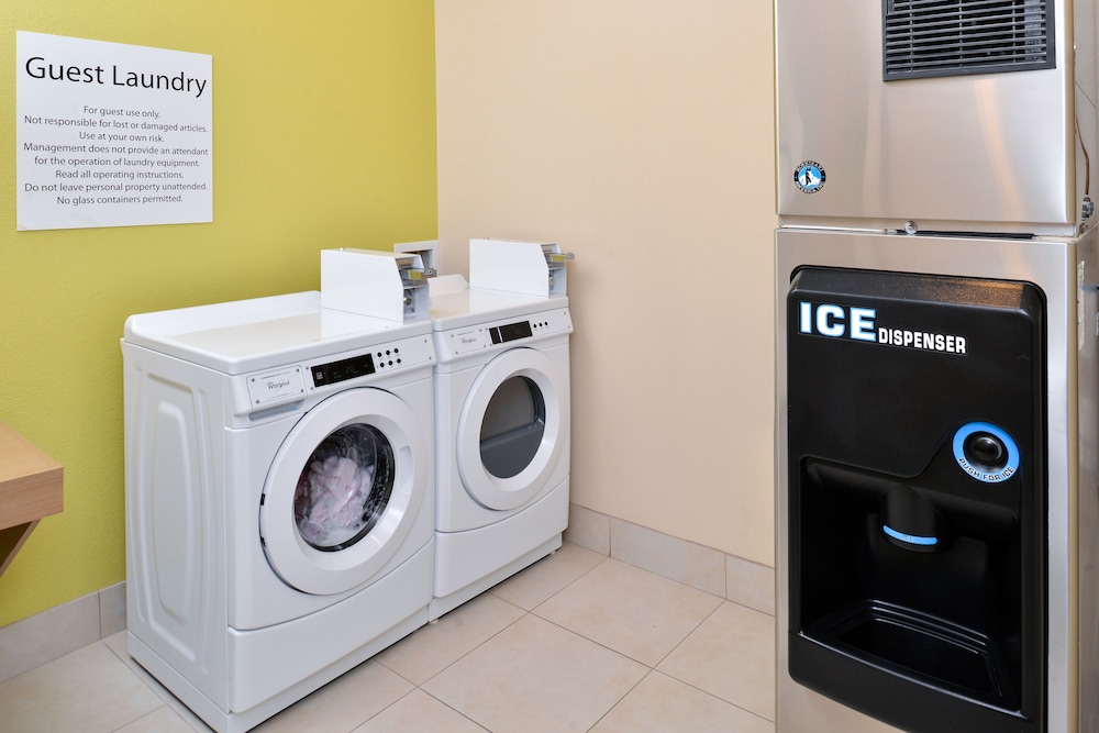 holiday inn express bernalillo by ihg