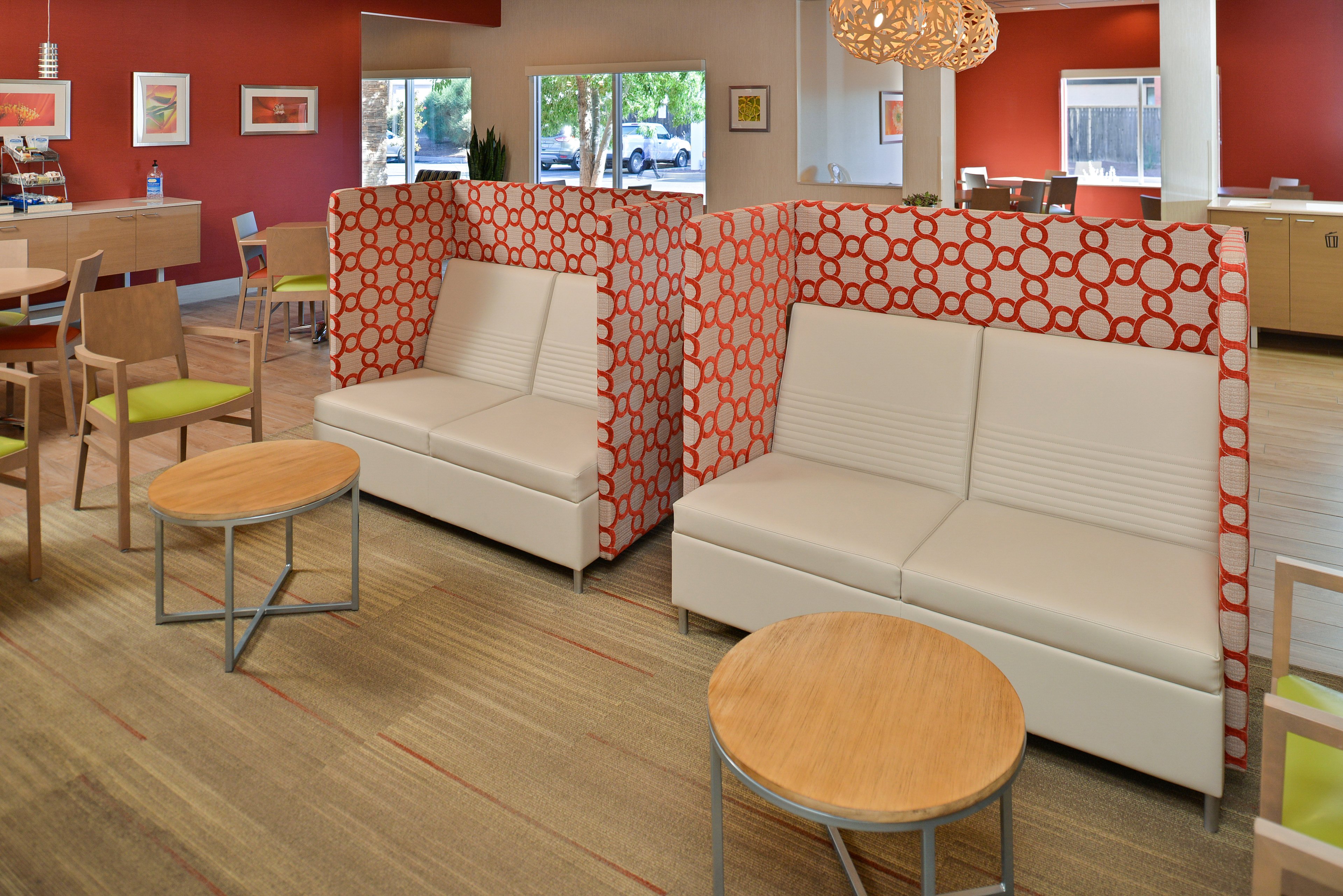 holiday inn express bernalillo by ihg