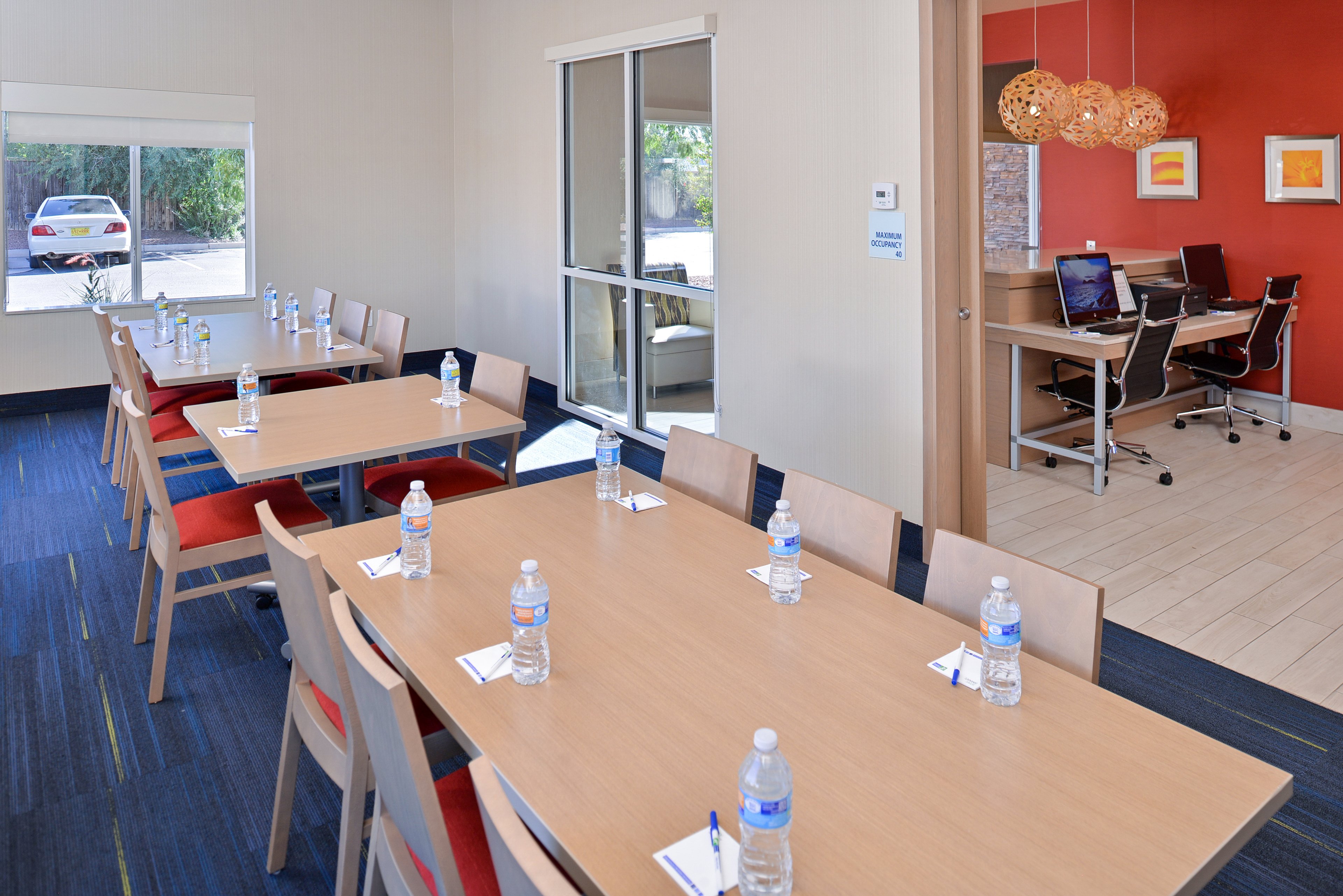 holiday inn express bernalillo by ihg