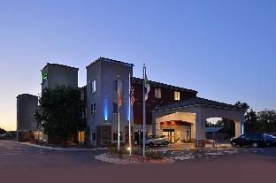 holiday inn express bernalillo by ihg