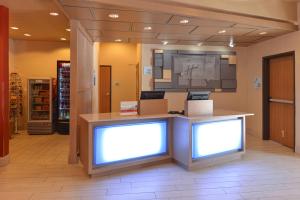 holiday inn express bernalillo by ihg