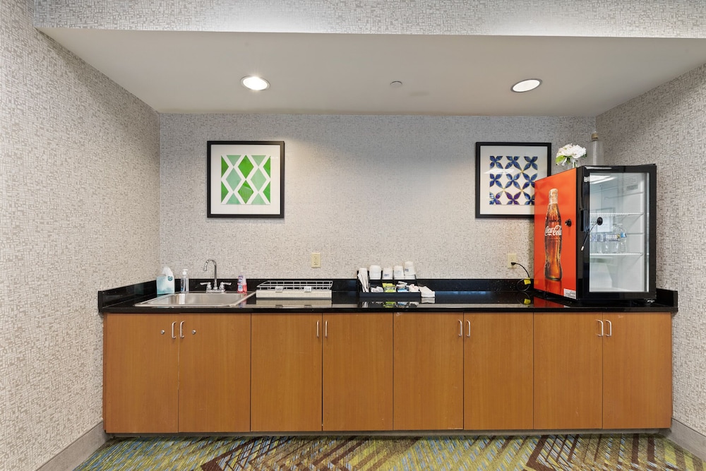 holiday inn express hotel and suites bethlehem by ihg