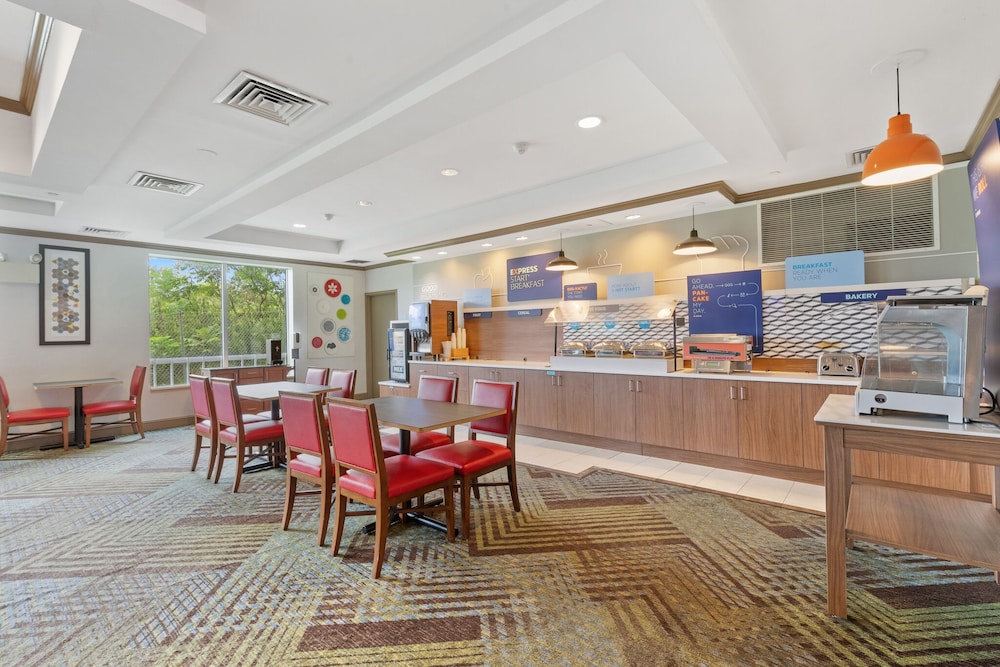 holiday inn express hotel and suites bethlehem by ihg