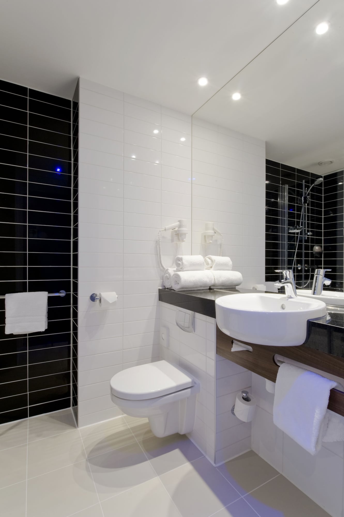 holiday inn express amsterdam sloterdijk station by ihg