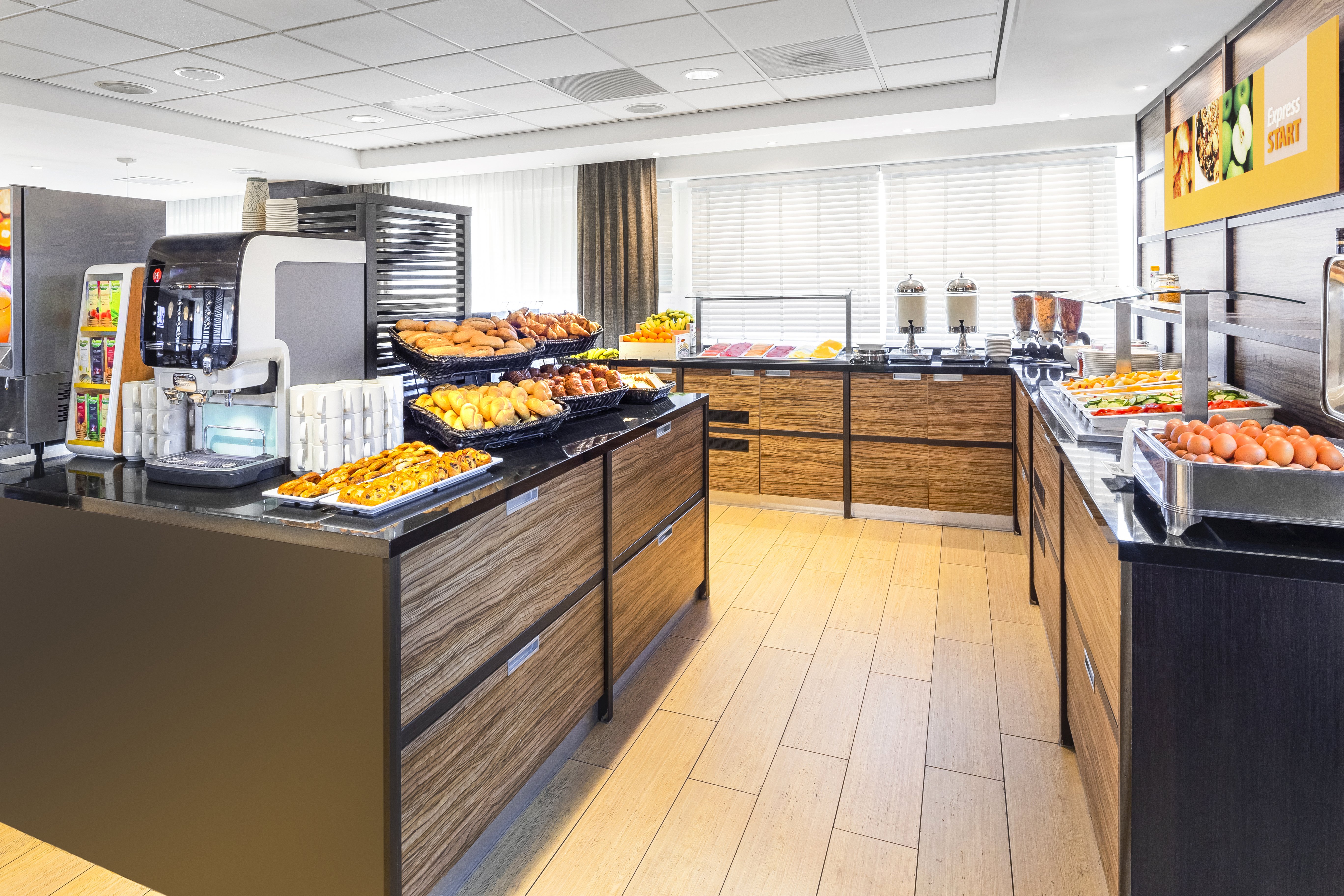 holiday inn express amsterdam sloterdijk station by ihg