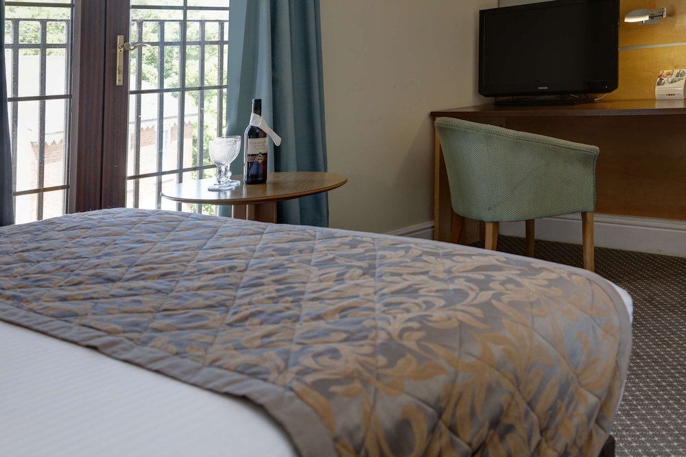 sure hotel by best western birmingham south