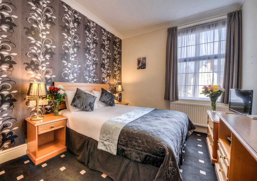 sure hotel by best western birmingham south