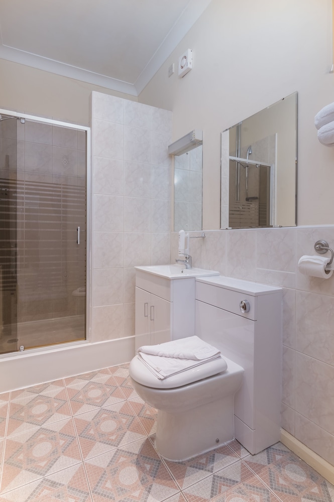 sure hotel by best western birmingham south