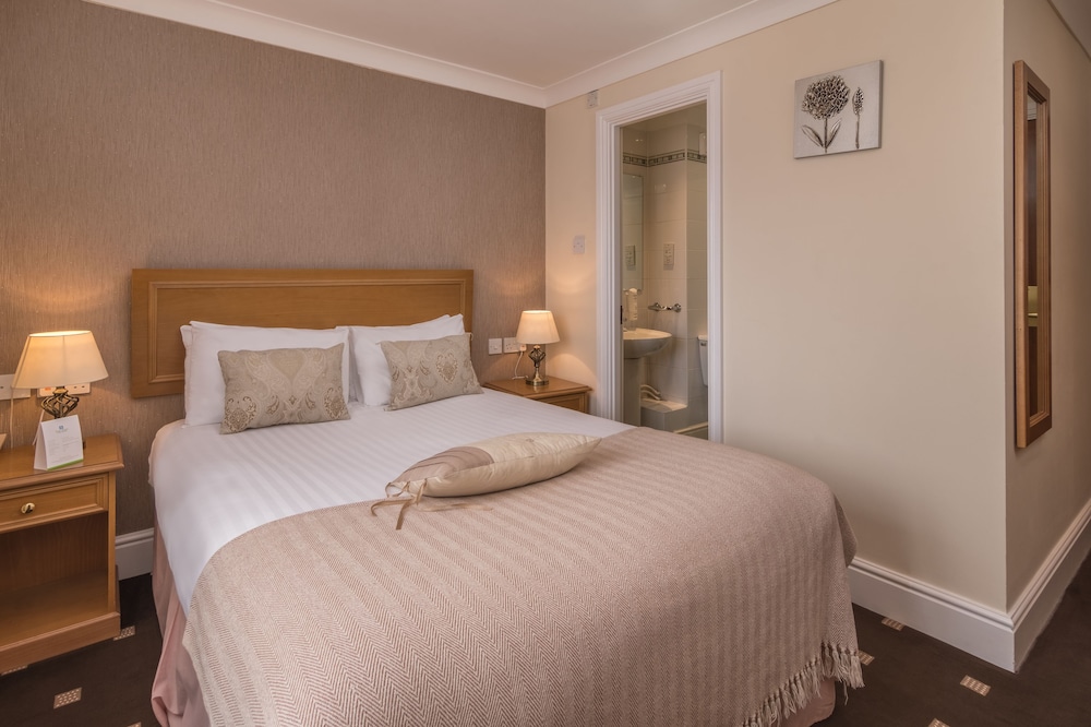 sure hotel by best western birmingham south