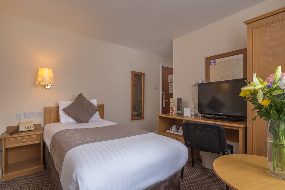 sure hotel by best western birmingham south