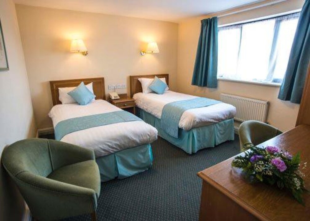 sure hotel by best western birmingham south