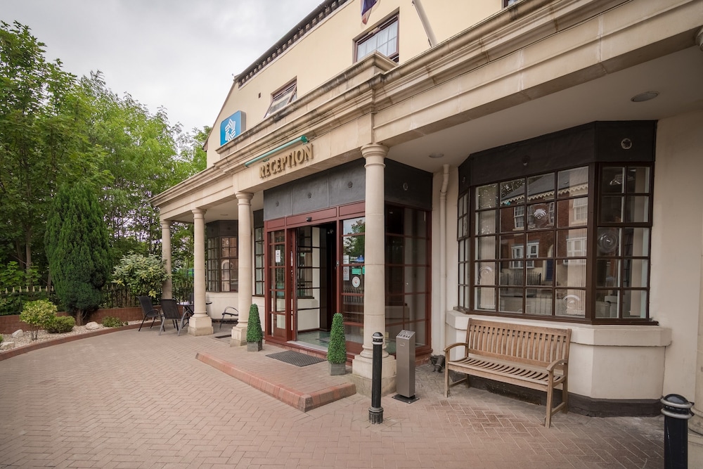 Sure Hotel By Best Western Birmingham South,49 Sherbourne Road, Acocks Green, Birmingham,3 star