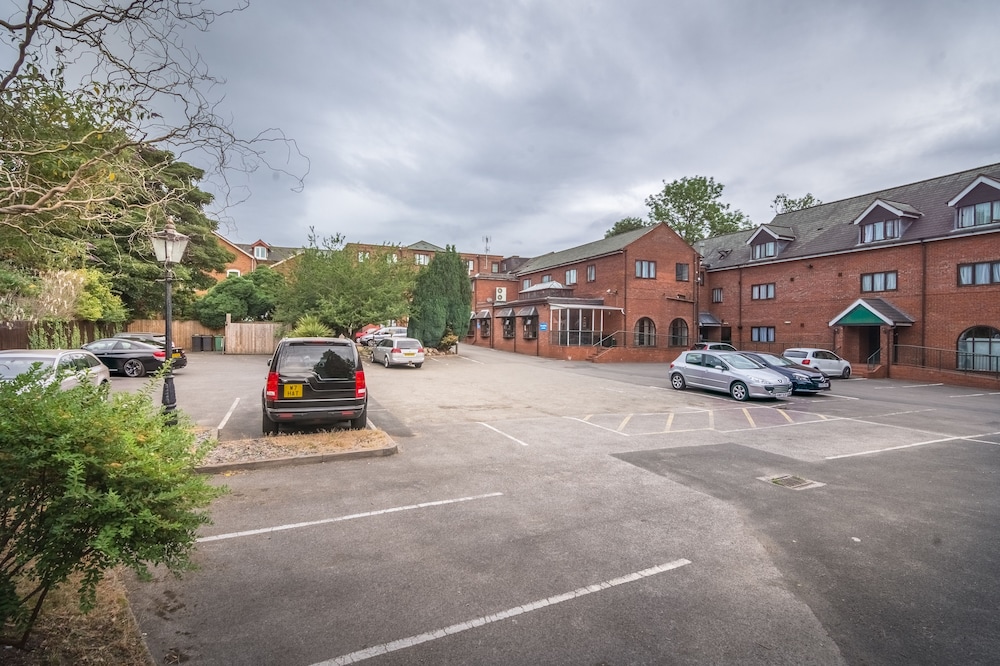 sure hotel by best western birmingham south
