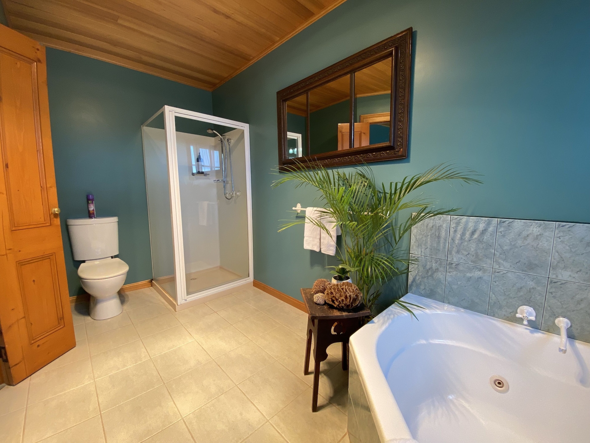 hanlon guest house