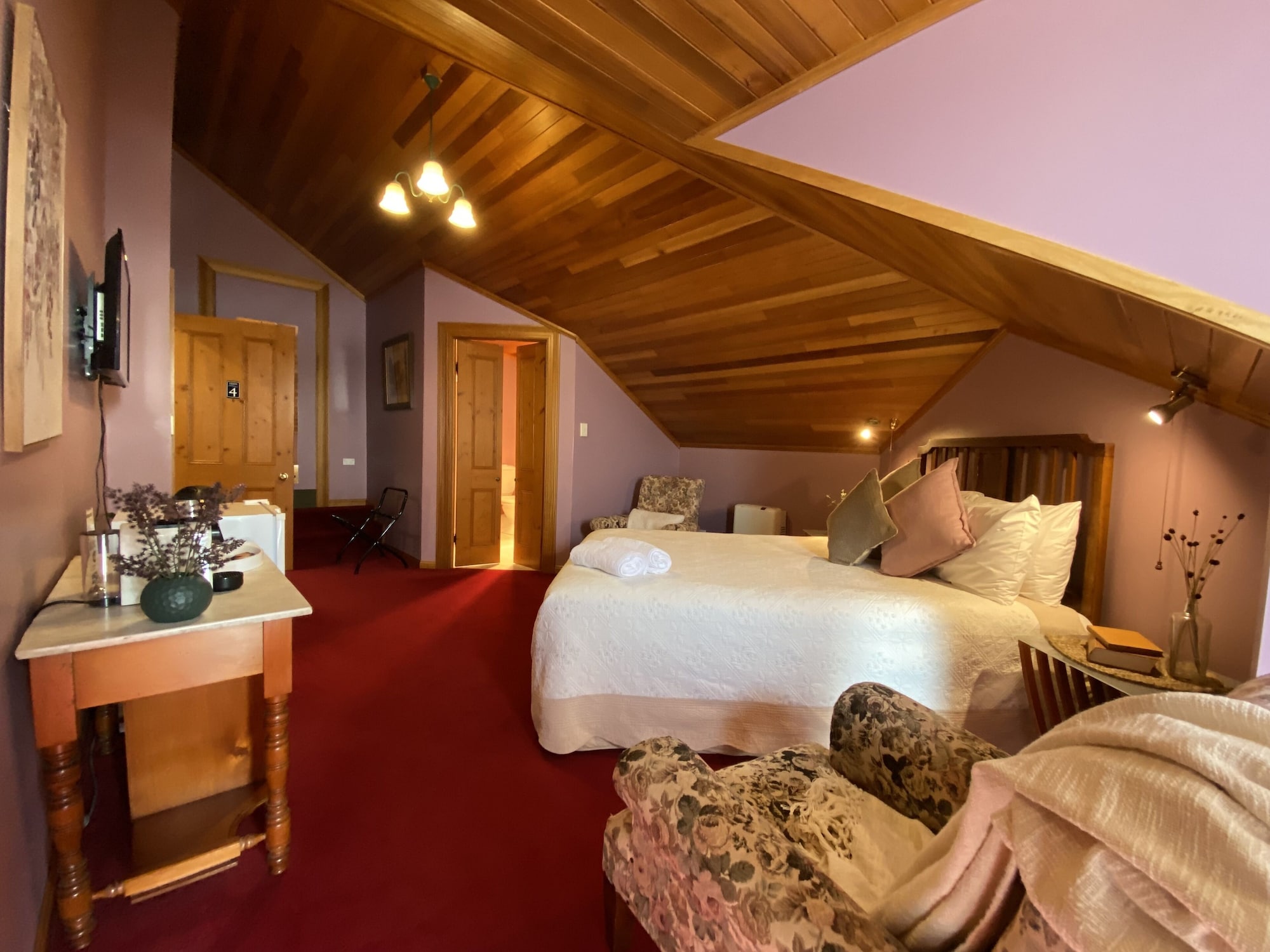 hanlon guest house