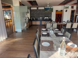 hotel ugyen