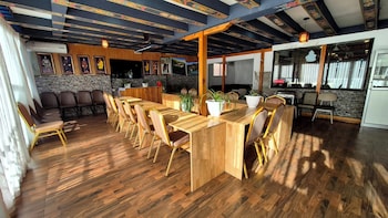 hotel ugyen