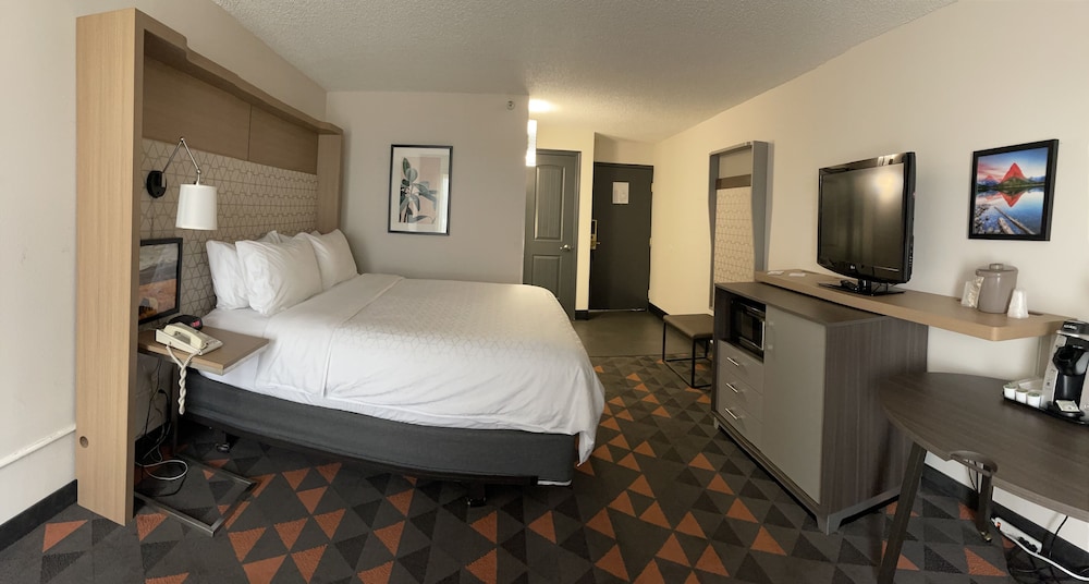 holiday inn great falls convention center by ihg