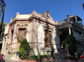 hotel la casona del llano