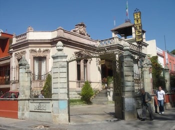 hotel la casona del llano
