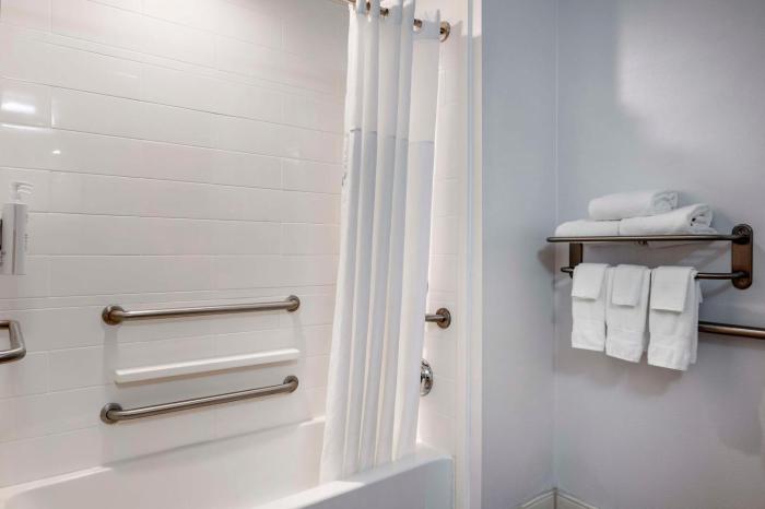hampton inn greenfield