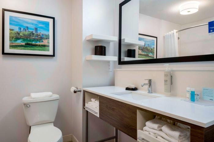 hampton inn greenfield