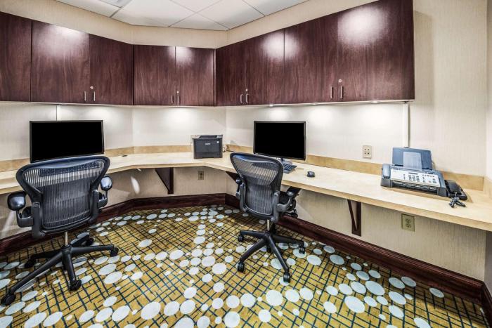 hampton inn greenfield