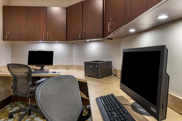 hampton inn greenfield
