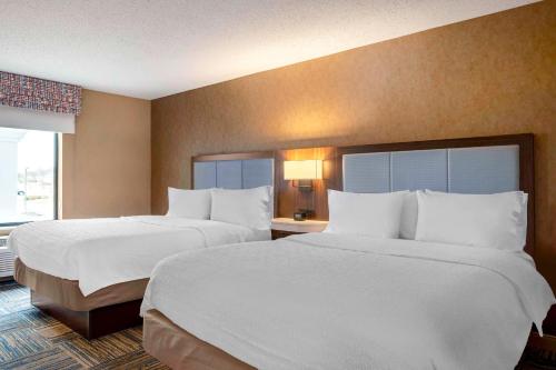 hampton inn greenfield