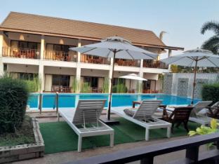 araya khongjiam riverside hotel