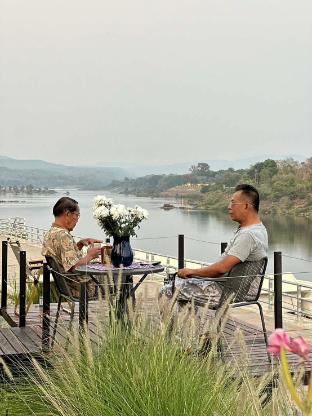 araya khongjiam riverside hotel