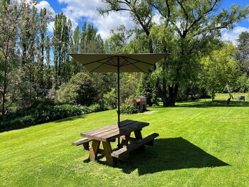 riverbank park motel