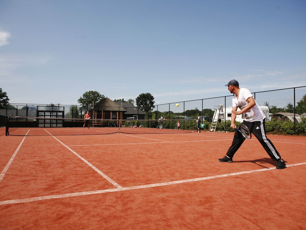 comfortably furnished tent lodge with stove near the veluwe
